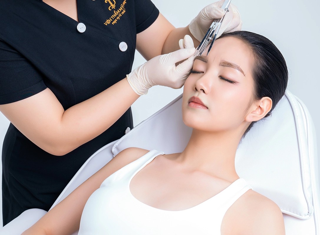 Phun thêu thẩm mỹ